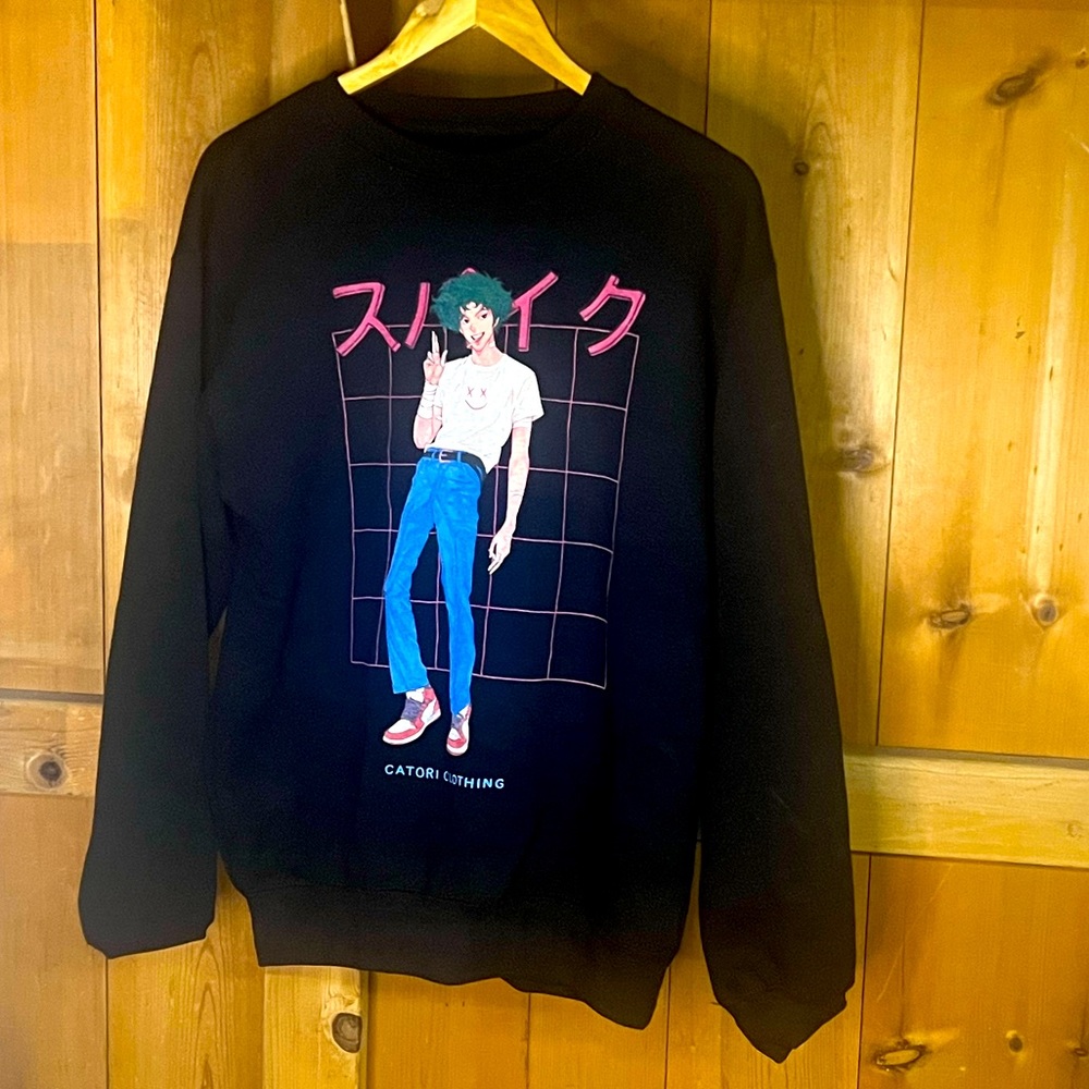 Men’s Cowboy BeBop spike crewneck size medium.